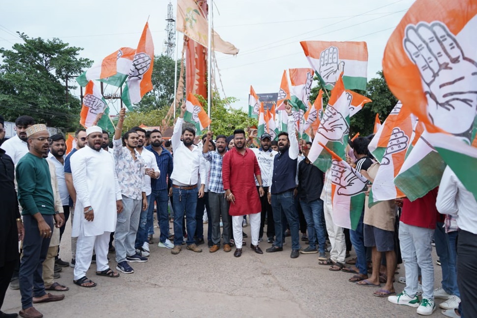 Signature campaign launched against arrest of MLA Devendra Yadav and others