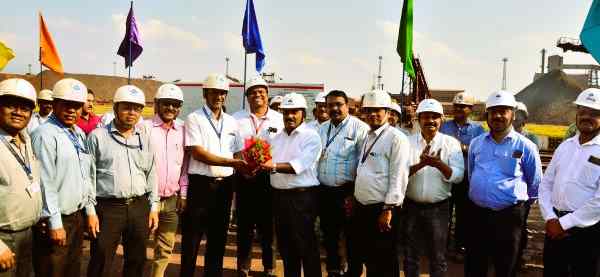 Another record in the account of Rourkela Steel Plant, Director Incharge, ED Works arrived to congratulate