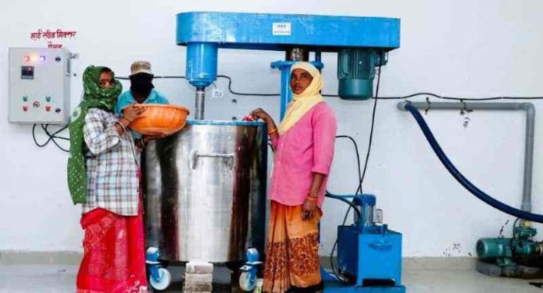 Cow-dung-paint-is-anti-bacterial-and-anti-fungal-with-eco-friendly-the-temperature-of-the-house-will-also-be-low-1