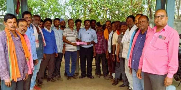 Loss-up-to-5-thousand-to-the-workers-of-SAIL-stock-yard-not-getting-central-salary