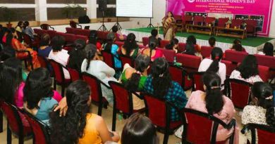 On the occasion of International Womens Day, health talk and quiz was organized in Bhilai, openly talked about health