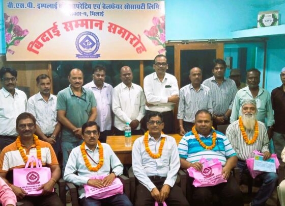 BSP Co-operative Society Sector-4 gave farewell to retired personnel