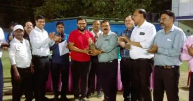 Director Incharge Trophy Cricket Tournament IIMM beat CSVTU by 9 runs in the first semi-final match