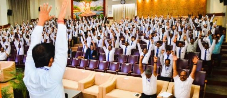 SAIL-Junior-Officer-Taught-a-lesson-of-responsibility-to-those-who-become-officers-in-Rourkela-Steel-Plant