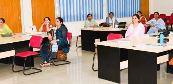 Women Personnel Of BSP Are Learning The Skills Of Leadership And Management Productivity, DIG Of CISF Gave Mantra