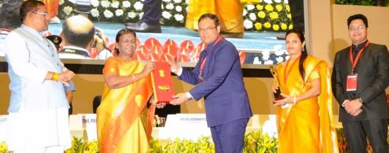 Chhattisgarh-got-Bhoomi-Samman-at-the-hands-of-President-Murmu-1