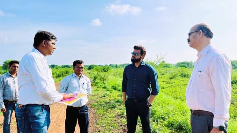 IIT-Bhilai-is-almost-ready-collector-arrived-to-inspect-helipad-hostel-building-playground