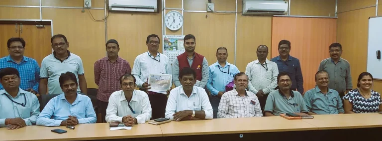 Officer-and-employee-of-BSP-coke-oven-received-Shiromani-Award-scaled-1