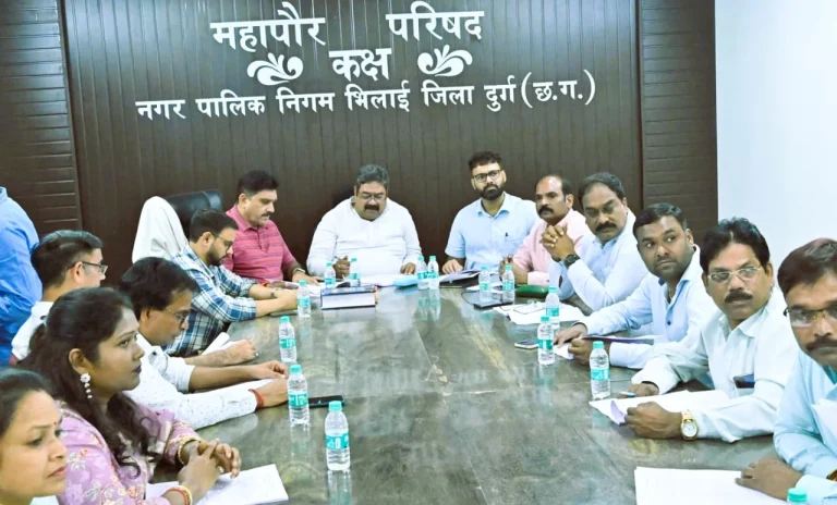 Seal-of-the-Mayors-Council-on-giving-lease-to-the-people-of-Supela-Basti-youth-will-get-employment-through-BPO-center