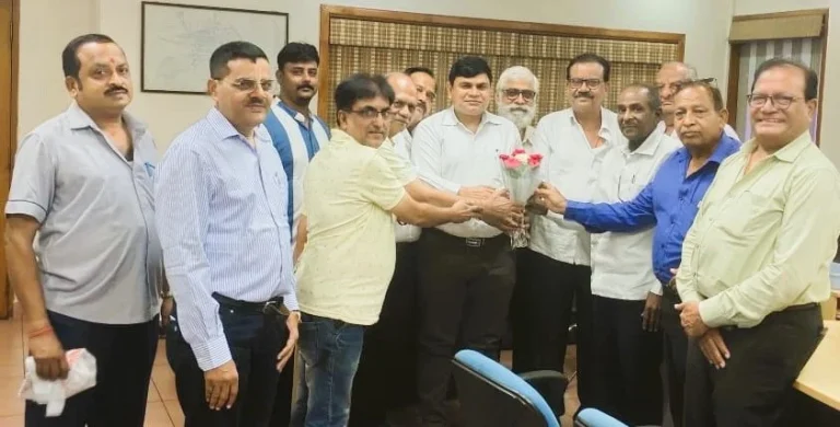 Traders-of-Bhilai-Township-reached-BSP-ED-PA-Pawan-Kumar-know-what-is-going-to-happen