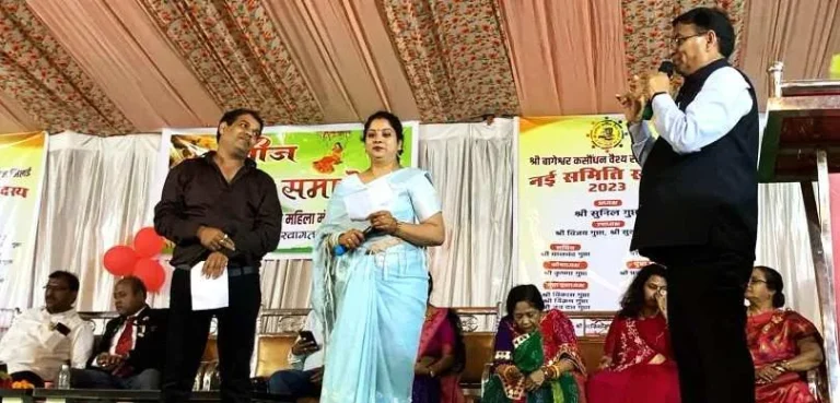 Kasaundhan-Vaishya-Samaj-Jumbo-executive-formed-Sunil-Gupta-becomes-president-and-Neetu-Gupta-will-handle-the-womens-society