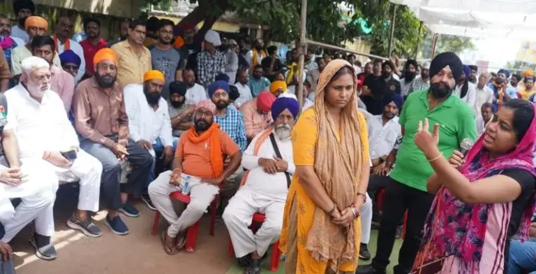 Khursipar-Murder-Case-Dharna-ends-before-CM-Bhupesh-Baghel-comes-to-Bhilai-consensus-reached-on-this-1-1