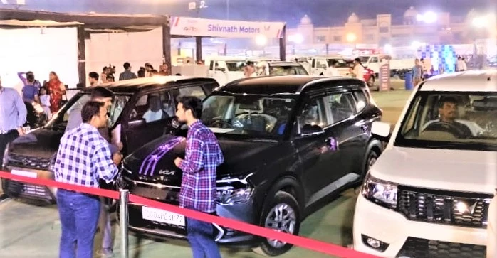 छत्तीसगढ़ में कार खरीदने वालों की संख्या 1 साल में एक तिहाई बढ़ी, रायपुर में 8,143 और दुर्ग जिले में बिकी 3,515 कार