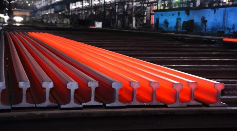 Another-record-of-production-in-the-name-of-Bhilai-Steel-Plant-crude-steel-railway-track-and-it-created-a-stir