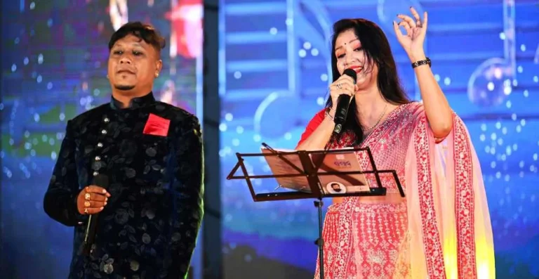 Employees-and-officers-of-Rourkela-Steel-Plant-refreshed-the-memories-of-Lata-Mangeshkar-with-their-voices