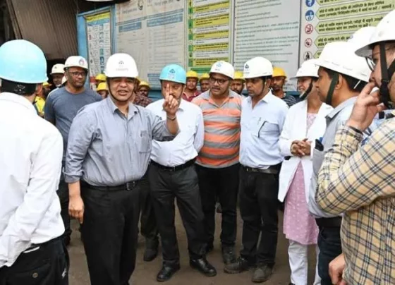 Merchant Mill and BRM of Bhilai Steel Plant created a new record, DIC came to congratulate