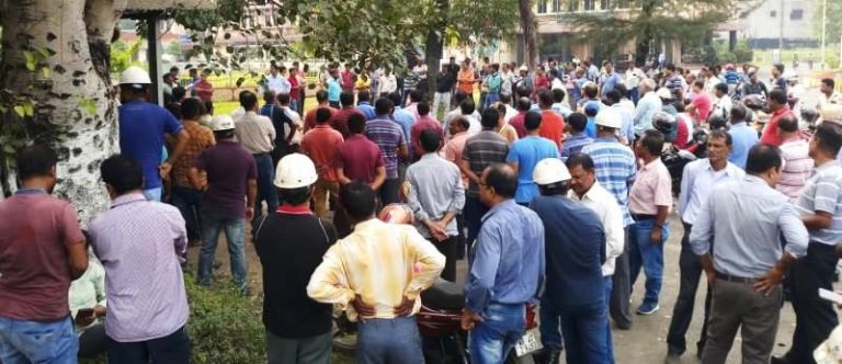 Protest-at-ED-Works-office-over-SAIL-bonus-outstanding-arrears-and-suspension