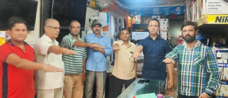 Traders-resolve-first-voting-then-shop