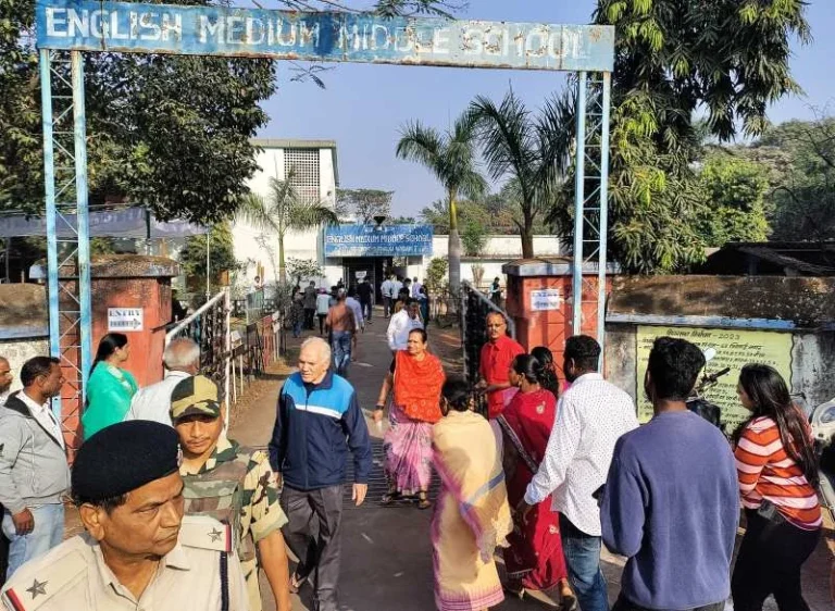 65-voting-in-Durg-district-highest-75.54-in-Patan-63.54-voting-in-Bhilai-Nagar-this-is-the-data-of-Vaishali-Nagar-Ahiwara-Durg-city