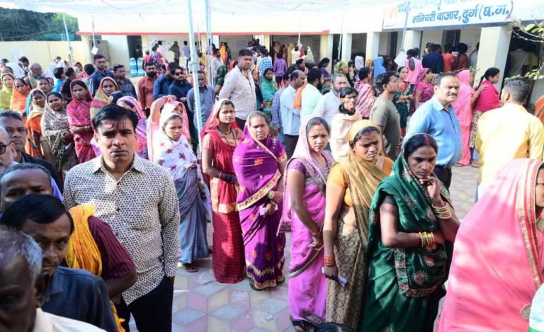 Assembly-Election-Big-Breaking-68.15-voting-till-5-pm-in-Chhattisgarh-80-voting-in-Dhamtari-capital-Raipur-was-the-laggardest-3