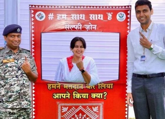 CG Election 2023 Polling Center Voter चुनाव Tilak-Kumkum Didiyan Chhattisgarh Assembly Election Congress BJP Election Commission Bastar Naxal affected Rajnandgaon Raman Singh Bhupesh Baghel
