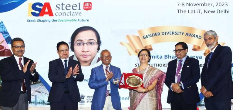 SAIL-Rourkela-Steel-Plant-GM-Sumita-Bhattacharya-receives-ISA-Wings-of-Steel-Award