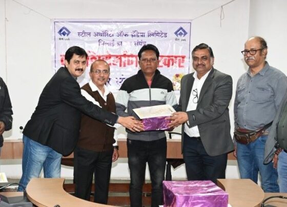 BSP News: Employees of these departments of Bhilai Steel Plant received Shiromani Award