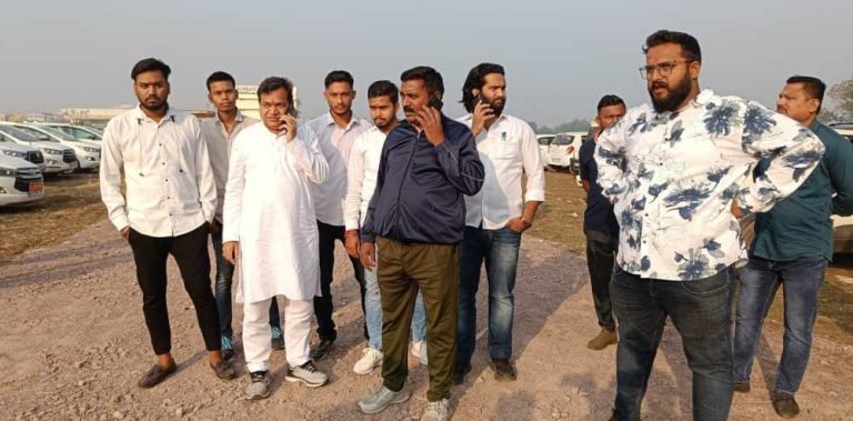 Chhattisgarh-Assembly-Election-Result-2023-CM-Bhupesh-Baghel-in-Durgs-Patan-Devendra-from-Bhilai-Rickeshs-lead-from-Vaishalinagar-continues-Vora-Tamradhwaj-Sahu-Nirmal-Kosare-stranded