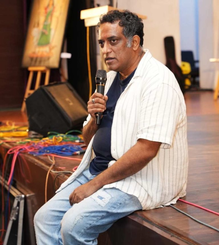 Film-News-Anurag-Basu-cried-in-Bhilai