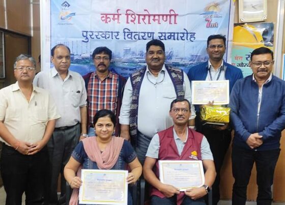 Officers and employees of Bhilai Steel Plant received Shiromani Award