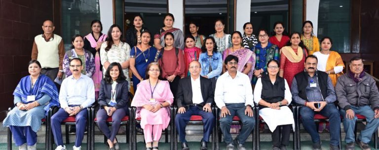 SAIL-NEWS-Wife-of-Bhilai-Steel-Plant-employees-visited-the-plant