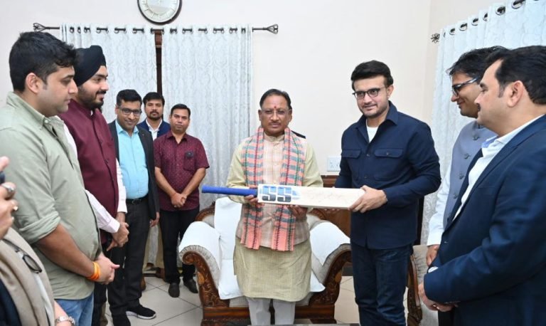 Sourav-Ganguly-reached-Chhattisgarh-talked-a-lot-with-CM-Vishnu-Dev