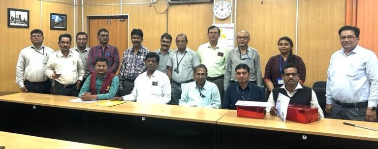 BSP-NEWS-Officers-and-employees-of-Coke-Oven-honored-with-Shiromani-Award