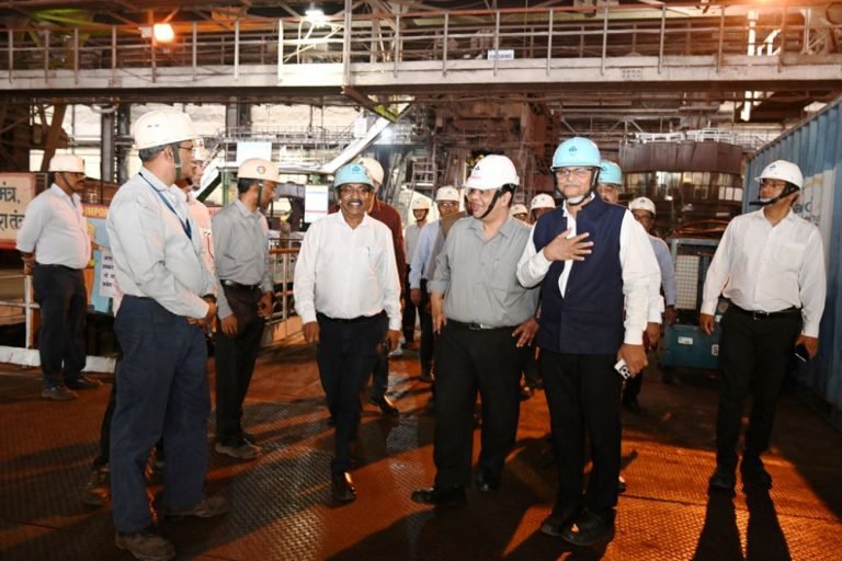 Bhilai-Steel-Plant-DIC-ED-arrived-to-inspect-the-capital-repair-of-the-plate-mill