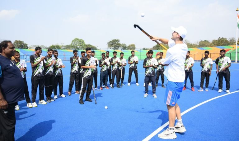 Netherlands-hockey-team-players-reached-SAIL-Hockey-Academy