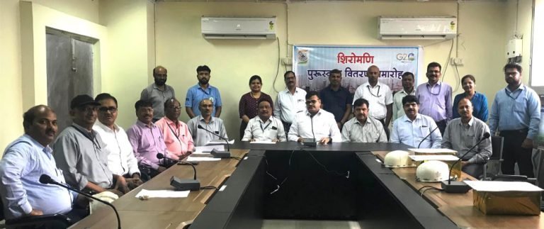Officers-and-employees-of-Power-Zone-of-Bhilai-Steel-Plant-received-Shiromani-Award