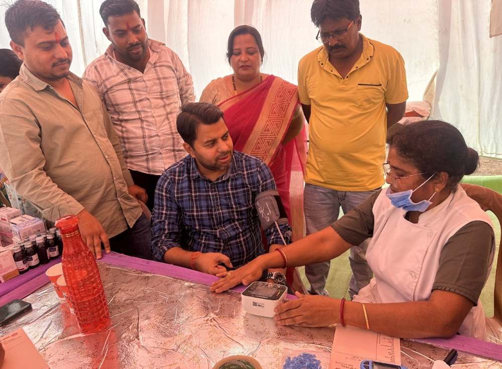 भिलाई के सेक्टर 7 में विकसित भारत संकल्प यात्रा शिविर, मनीष पांडेय ने संभाला मोर्चा