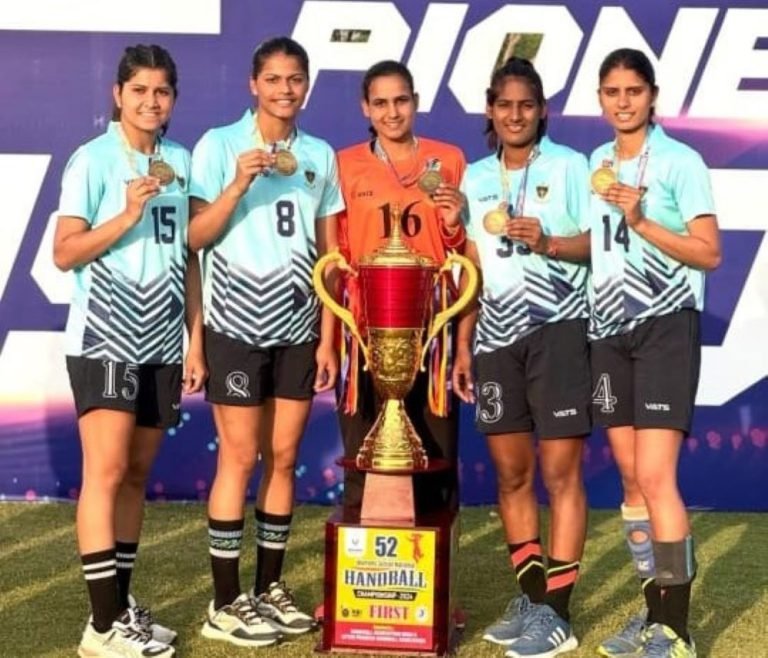 52nd-National-Senior-Handball-Competition-Railway-women-employees-won-gold-5-players-from-Bilaspur-zone