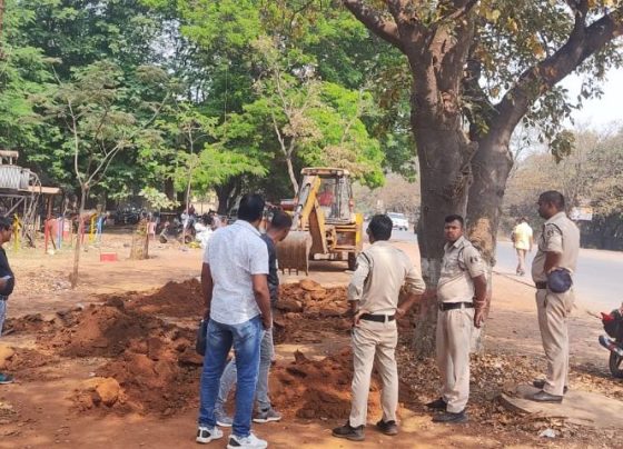 BSP's action: Where encroachers set up carts on township roads, digging begins