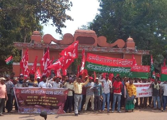 SAIL BSP: Uproar in Dalli Rajhara mine, protest by unemployed, threat to stop production of Dulki-Mahamaya mine