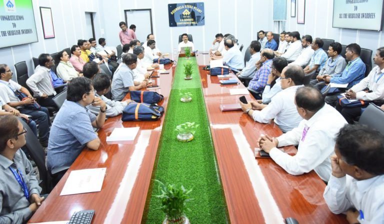 SAIL-RSP-63-employees-received-gifts-under-the-Shabash-Award-Scheme