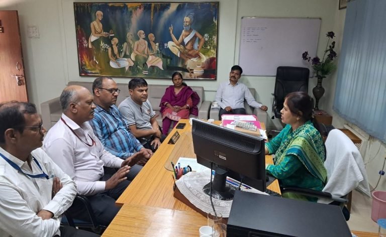 Bhilai-Township-Do-not-close-BSP-schools-need-of-model-school