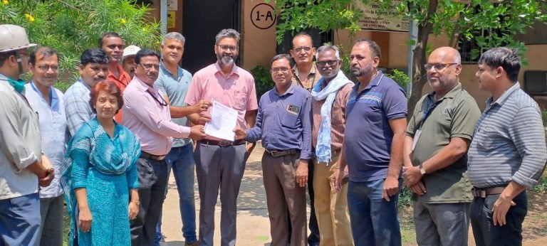 Labor-leader-of-Durgapur-Steel-Plant-suspended-matter-reaches-Bhilai-Steel-Plant