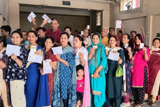 Lok Sabha Election 2024: More than 50% voting in West Bengal-Tripura and less voting in Maharashtra, Bihar, Lakshadweep at 1 pm, 42% votes cast in CG