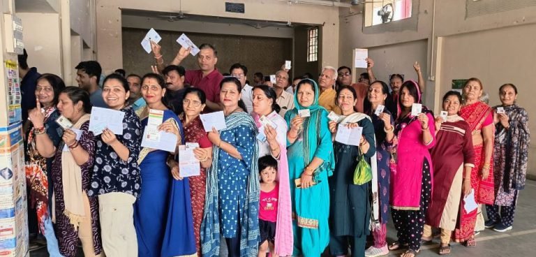 Lok-Sabha-Election-2024-More-than-50-voting-in-West-Bengal-Tripura-and-less-voting-in-Maharashtra-Bihar-Lakshadweep-at-1-pm-42-votes-cast-in-CG