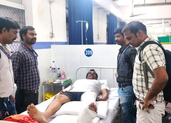 SAIL BSL NEWS: BAKS officials met the injured in road accident and victims of HSM incident