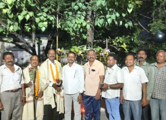 South Indian society welcomed the MLA representative of Rikesh Sen, voting took place in full force