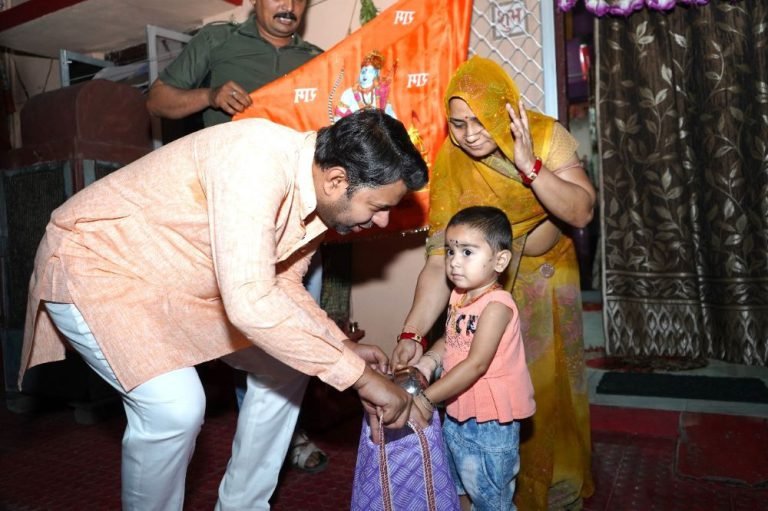 Sri-Ram-Navami-2024-A-handful-of-donations-in-the-name-of-Sri-Ram