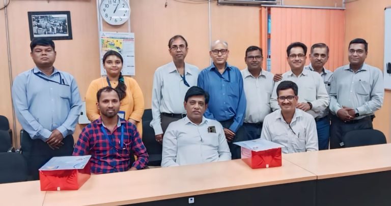 Coke-oven-employees-of-Bhilai-Steel-Plant-received-Shiromani-Award
