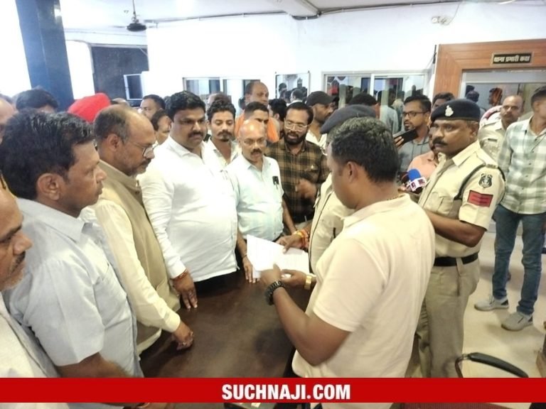 Chhattisgarh-Big-Breaking-FIR-against-Congress-leader-Rahul-Gandhi-in-Durg-MLA-BJP-President-and-leaders-reached-police-station